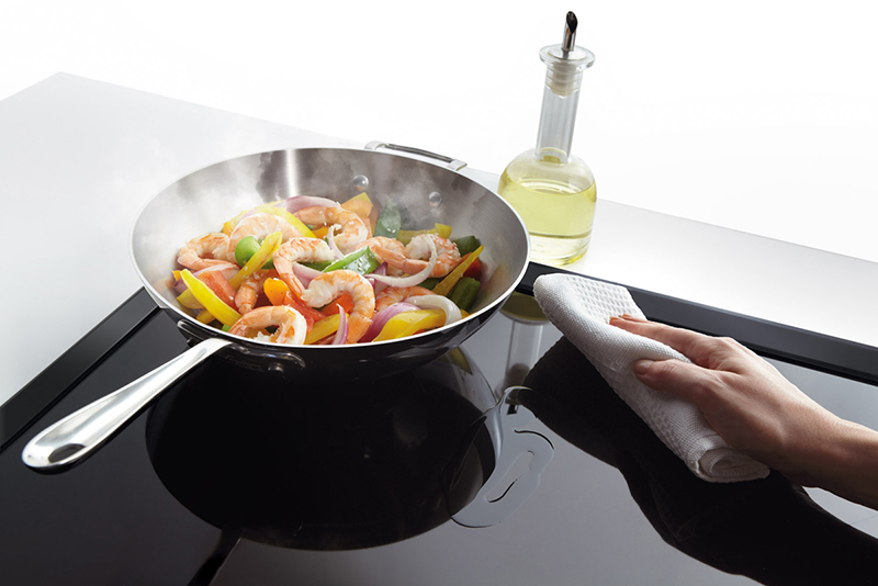 Mẹo vệ sinh bếp từ siêu đơn giản tại nhà